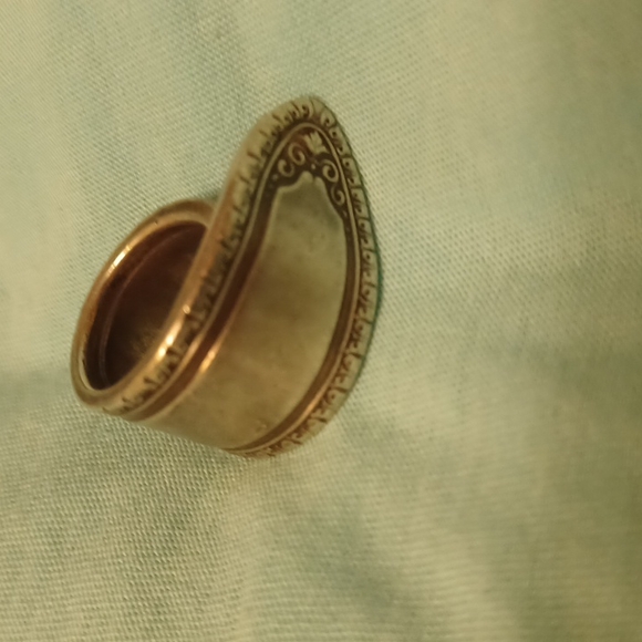 Oneida spoon ring. - Picture 2 of 7
